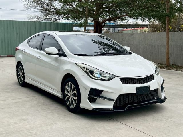 ★SUM模範店認證車　 　　　  ★熱門四門轎車款　　　　　★里程保證★定速巡航　　　　★電動調整座椅★倒車影像  第12張相片
