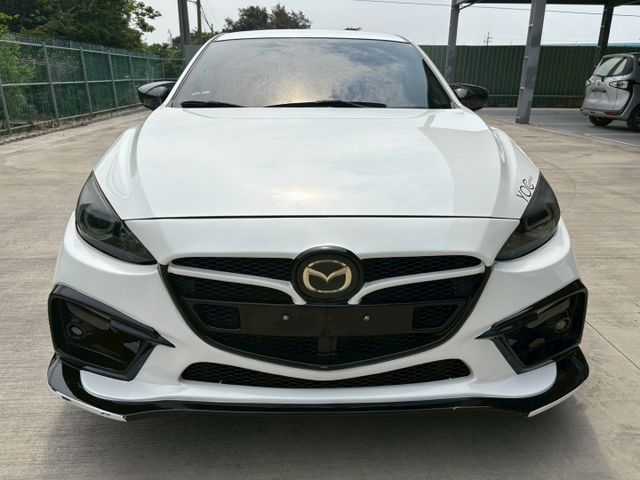 ★SUM模範店認證車　 　　　  ★熱門四門轎車款　　　　　★里程保證★IKEY免持鑰匙　　　★循跡防滑★倒車影像  第13張相片