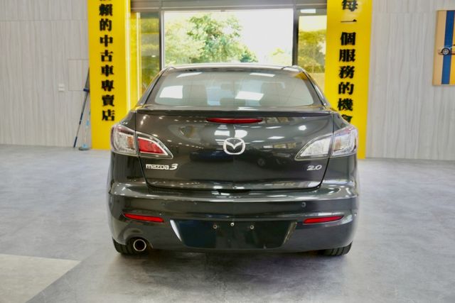 ★SUM模範店家★專業認證　★熱門四門轎車款．．　　　★里程保證★多功能數位影音　★方向盤換檔撥片★倒車影像  第9張相片