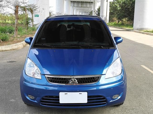★SUM模範店家　　　　　　★熱門5門掀背車款★里程保證　★多功能數位影音★倒車影像　★空間超大★代步車的好選擇  第6張相片