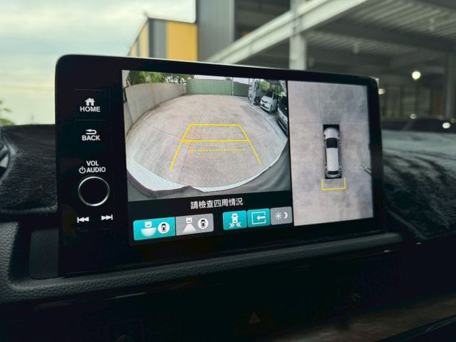 ★SUM模範店家★專業認證　★熱門休旅車款★里程保證　　★ACC自動跟車★BOSE音響　　　★電動尾門★倒車影像  第4張相片