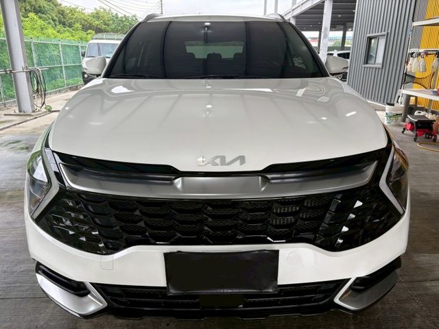 ★SUM模範店家★專業認證　★熱門休旅車款★里程保證　　★ACC自動跟車★盲點偵測　　　★一鍵啟動★倒車影像  第13張相片
