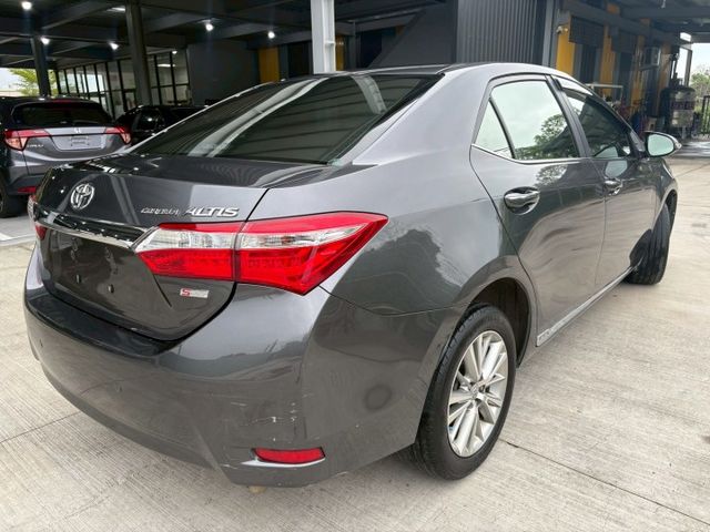 ★SUM模範店認證車　 　　　  ★熱門四門轎車款　　　　　★里程保證★IKEY免持鑰匙　　　★一鍵啟動★數位恆溫  第14張相片