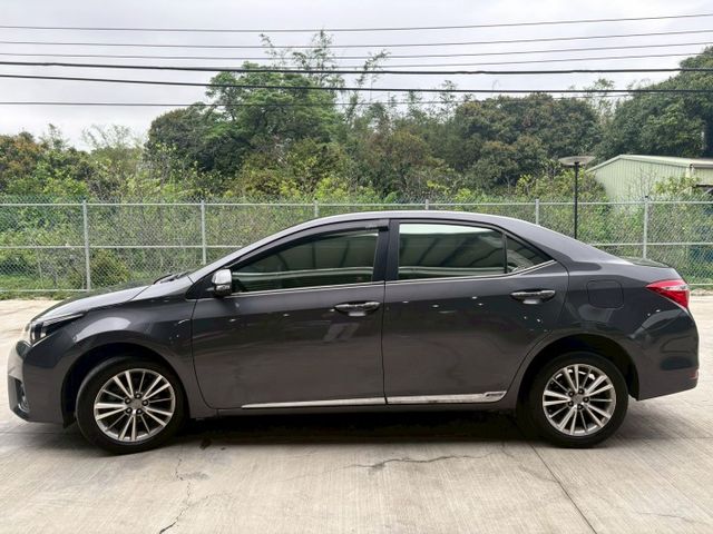 ★SUM模範店認證車　 　　　  ★熱門四門轎車款　　　　　★里程保證★IKEY免持鑰匙　　　★一鍵啟動★數位恆溫  第15張相片