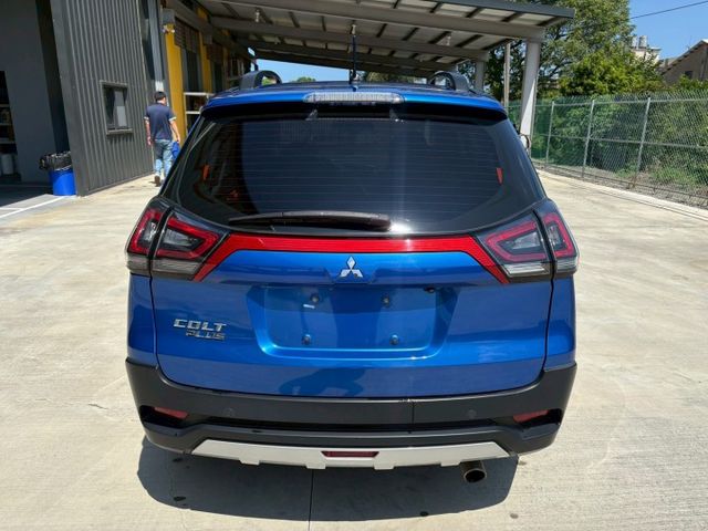 ★SUM模範店家★專業認證　★熱門五門掀背車款　　　　★里程保證★IKEY免持鑰匙　　　★定速巡航★倒車影像★盲點偵測  第16張相片