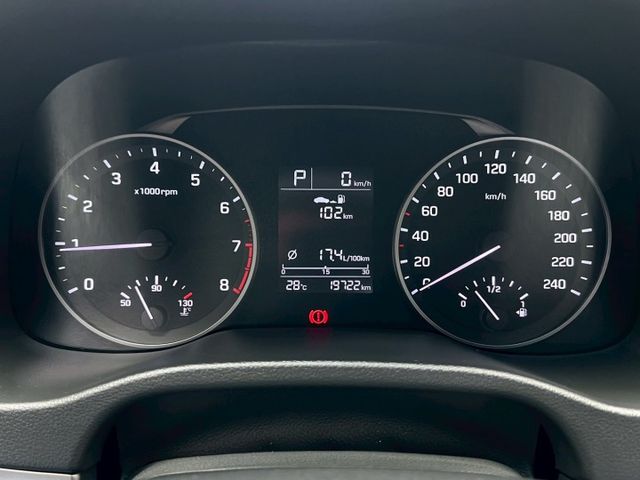 ★SUM模範店認證車　 　　　  ★熱門四門轎車款　　　　　★里程保證★IKEY免持鑰匙　　　★定速巡航★倒車影像  第3張相片