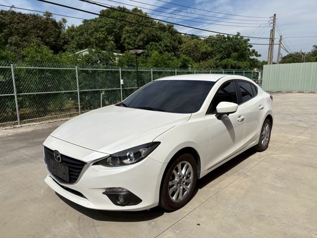 ★SUM模範店認證車　 　　　  ★熱門四門轎車款　　　　　★里程保證★IKEY免持鑰匙　　　★定速巡航★倒車影像  第2張相片