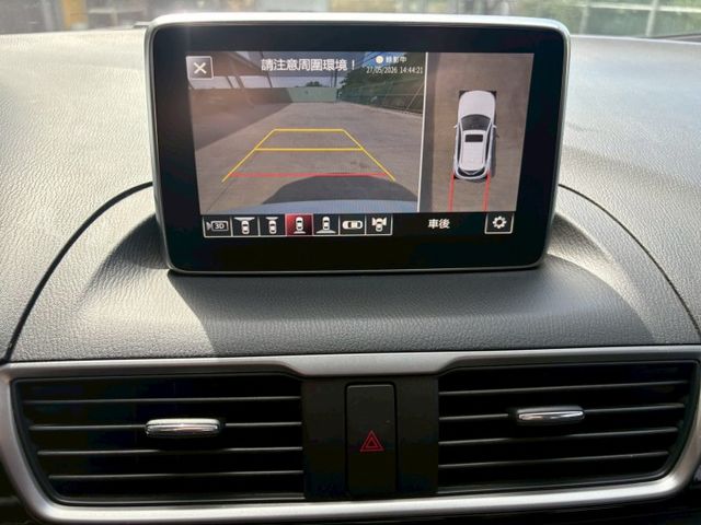 ★SUM模範店認證車　 　　　  ★熱門四門轎車款　　　　　★里程保證★IKEY免持鑰匙　　　★定速巡航★倒車影像  第4張相片