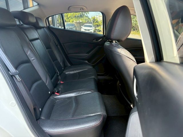 ★SUM模範店認證車　 　　　  ★熱門四門轎車款　　　　　★里程保證★IKEY免持鑰匙　　　★定速巡航★倒車影像  第14張相片