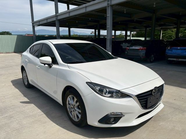 ★SUM模範店認證車　 　　　  ★熱門四門轎車款　　　　　★里程保證★IKEY免持鑰匙　　　★定速巡航★倒車影像  第15張相片