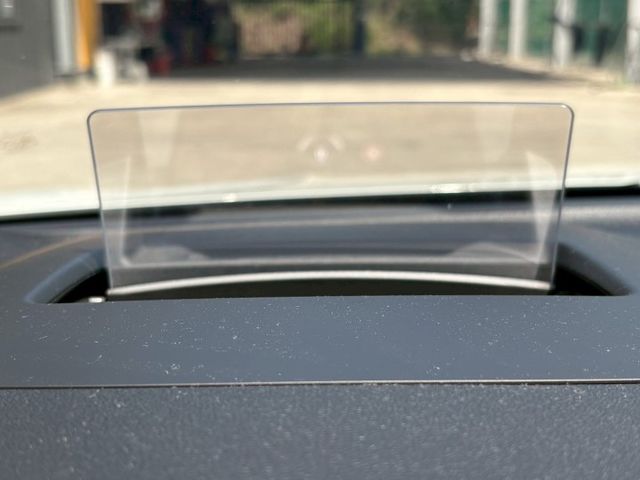★SUM模範店家★專業認證　★熱門五門掀背車款　　　　★里程保證★IKEY免持鑰匙　　　★LV2自動跟車★倒車影像  第3張相片