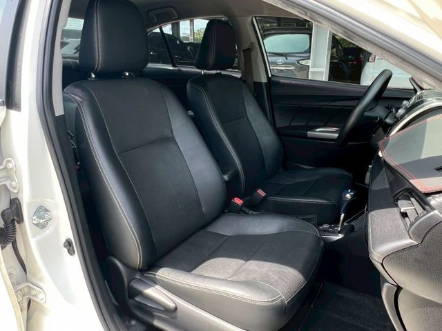 ★SUM模範店認證車　 　　　  ★熱門四門代步車　　　　　★里程保證★電動後視鏡　　　★保養便宜★好開耐操  第7張相片