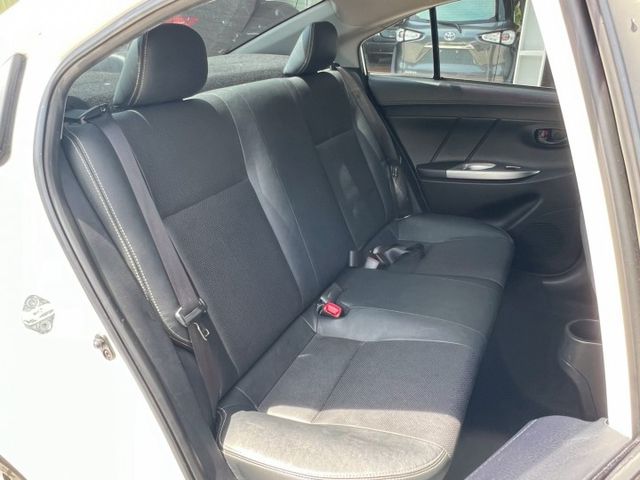 ★SUM模範店認證車　 　　　  ★熱門四門代步車　　　　　★里程保證★電動後視鏡　　　★保養便宜★好開耐操  第8張相片