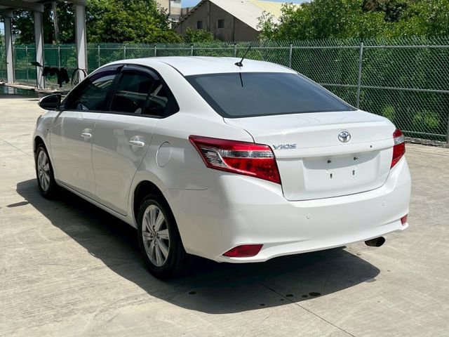 ★SUM模範店認證車　 　　　  ★熱門四門代步車　　　　　★里程保證★電動後視鏡　　　★保養便宜★好開耐操  第12張相片