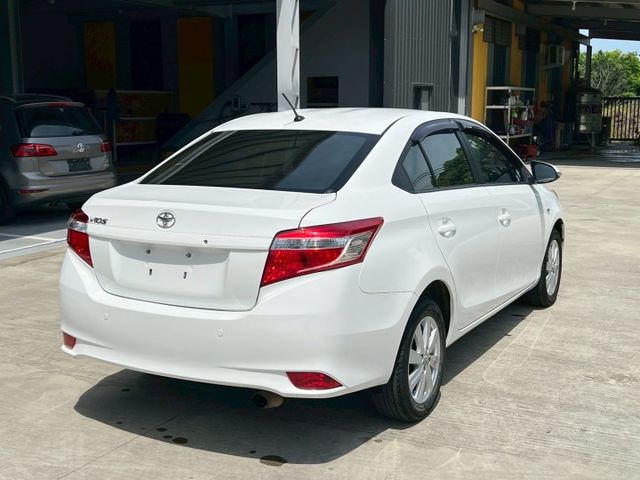 ★SUM模範店認證車　 　　　  ★熱門四門代步車　　　　　★里程保證★電動後視鏡　　　★保養便宜★好開耐操  第14張相片