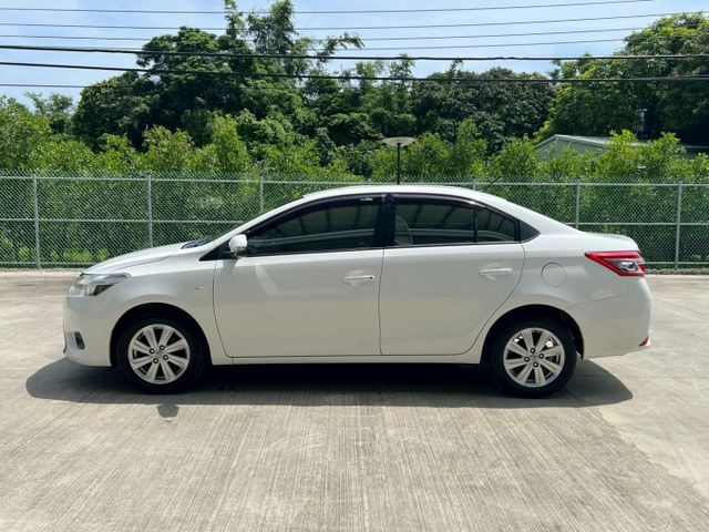 ★SUM模範店認證車　 　　　  ★熱門四門代步車　　　　　★里程保證★電動後視鏡　　　★保養便宜★好開耐操  第15張相片