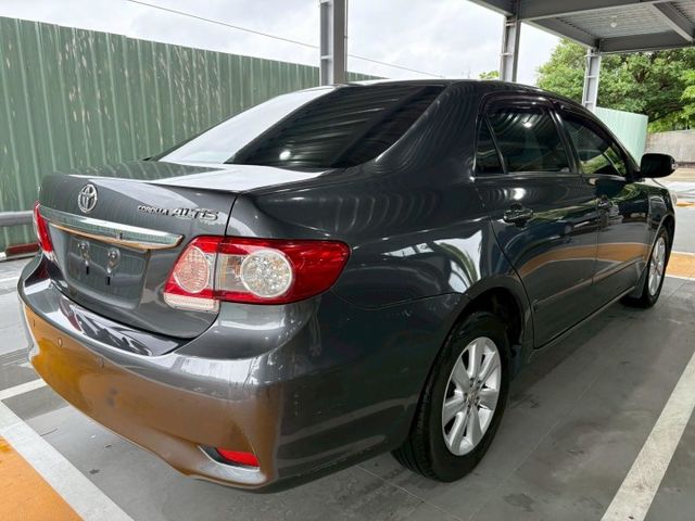 ★SUM模範店認證車　 　　　  ★熱門四門代步車　　　　　★里程保證★多功能數位影音　　　★數位恆溫★倒車影像  第17張相片