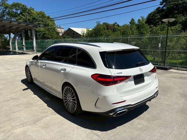 ★SUM模範店家★專業認證　★熱門旅行車款★里程保證　　★正副駕電動椅★ACC跟車　　　★數位儀錶板★倒車影像  第15張相片