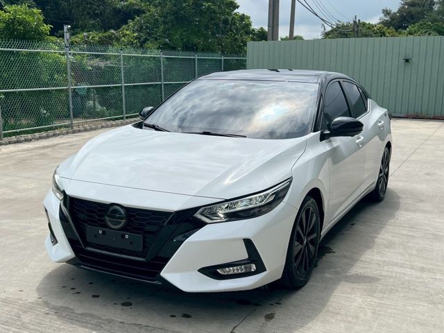 ★SUM模範店認證車　 　　　  ★熱門四門轎車款　　　　　★里程保證★ACC自動跟車　　　★免持鑰匙★360°環景  第2張相片
