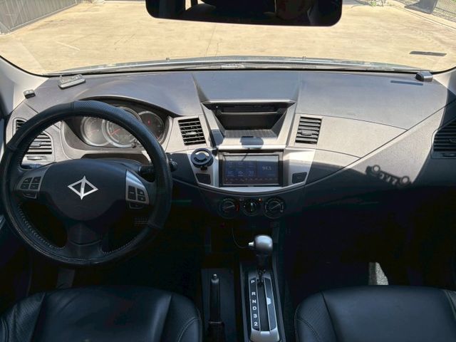 ★SUM模範店家★專業認證　★熱門休旅車款★里程保證　　★定速巡航★多功能數位影音　　　★倒車影像★正時皮帶已更換  第8張相片