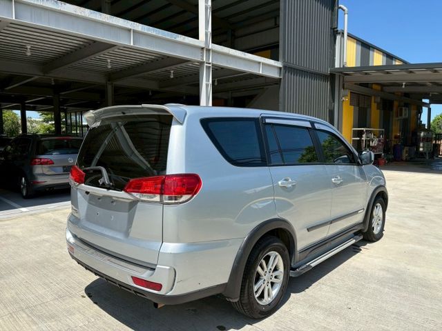 ★SUM模範店家★專業認證　★熱門休旅車款★里程保證　　★定速巡航★多功能數位影音　　　★倒車影像★正時皮帶已更換  第17張相片