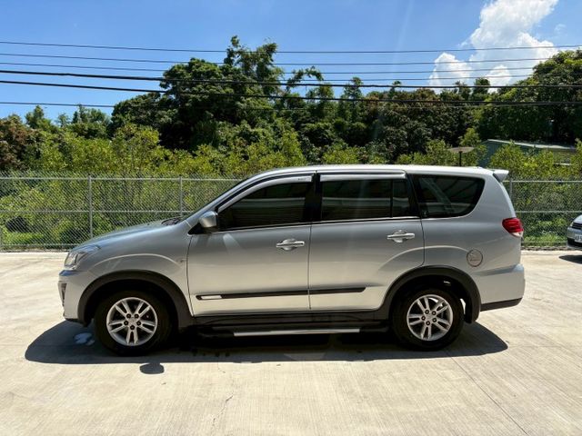 ★SUM模範店家★專業認證　★熱門休旅車款★里程保證　　★定速巡航★多功能數位影音　　　★倒車影像★正時皮帶已更換  第18張相片