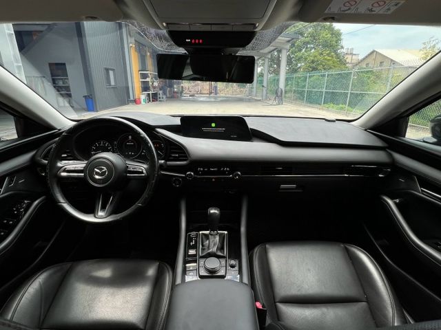 ★SUM模範店家★專業認證　 ★熱門四門轎車款　　　　　★里程保證★ACC自動跟車　　　★HUD抬顯★360°環景影像  第11張相片