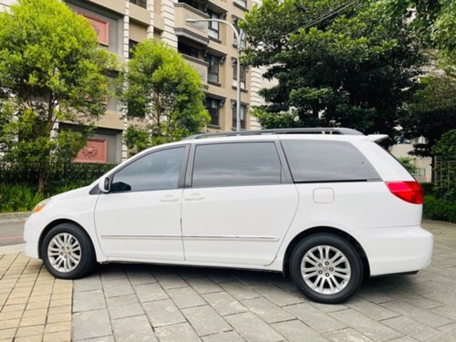 TOYOTA豐田 SIENNA  第7張相片