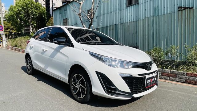 TOYOTA豐田 YARIS  第2張相片