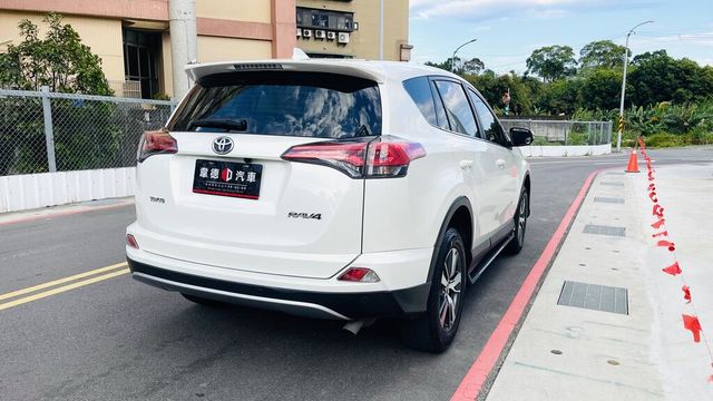 TOYOTA豐田 RAV4  第4張相片
