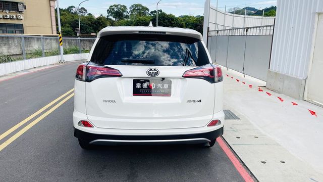 TOYOTA豐田 RAV4  第5張相片