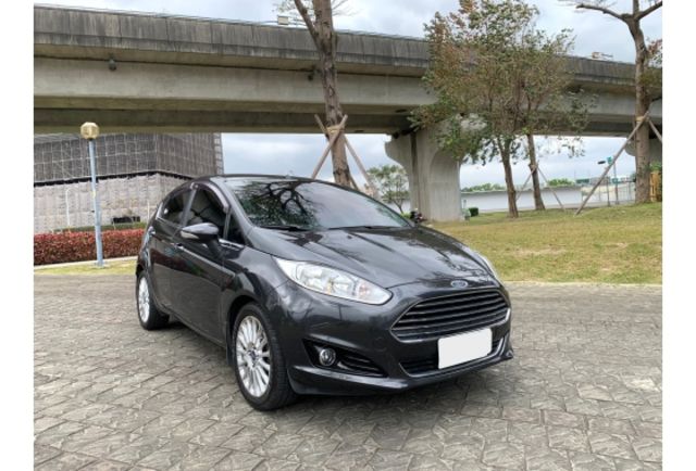 Ford FIESTA  第2張相片
