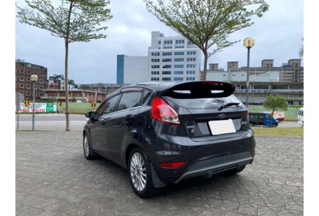 Ford FIESTA  第4張相片