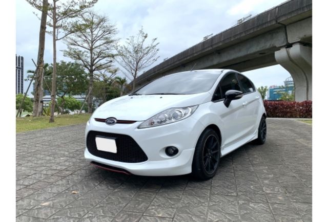 Ford FIESTA  第1張相片