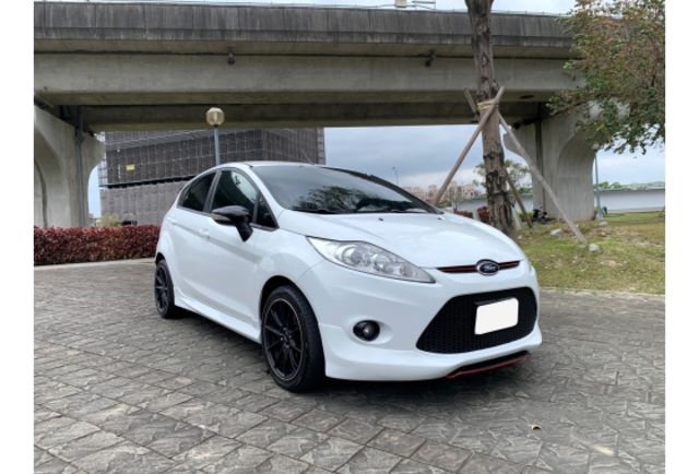 Ford FIESTA  第2張相片