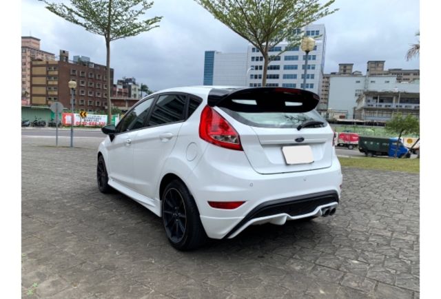 Ford FIESTA  第4張相片