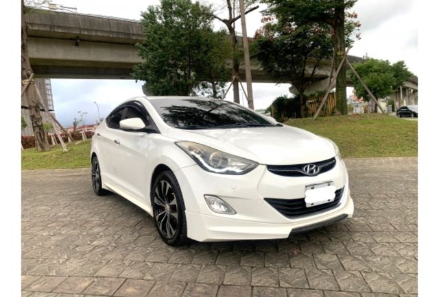 Hyundai ELANTRA  第2張相片