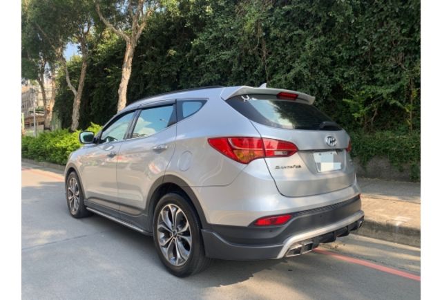 Hyundai SANTAFE  第3張相片