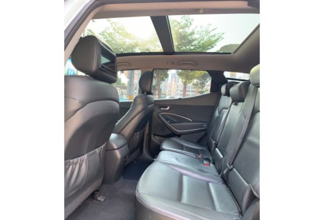Hyundai SANTAFE  第10張相片