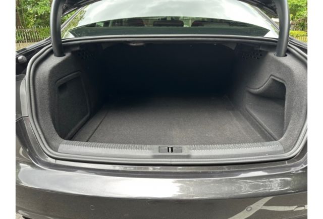Audi A4  第7張相片