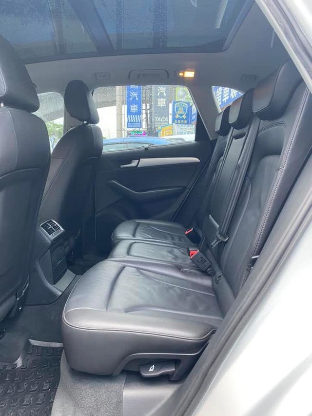 2.0柴油 一手車原廠保養完  第6張相片