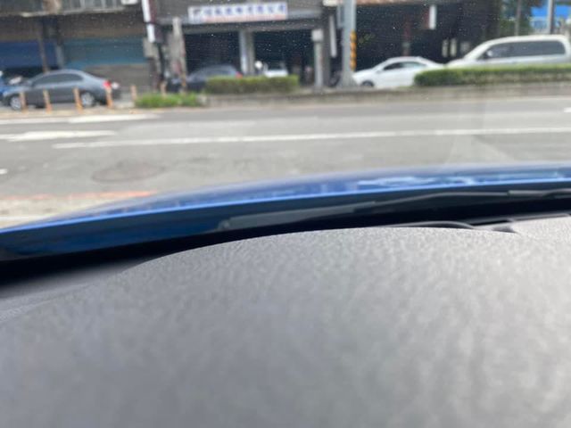 敞篷式 正M版 M卡鉗19吋鋁圈摸門抬顯  第15張相片