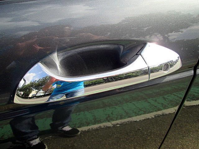 市場稀有2.4頂級 內裝氣氛不輸同期車款  第10張相片