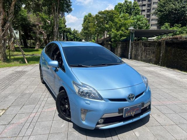 Toyota  Prius  第1張相片
