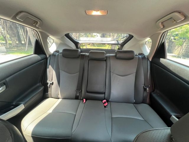 Toyota  Prius  第14張相片