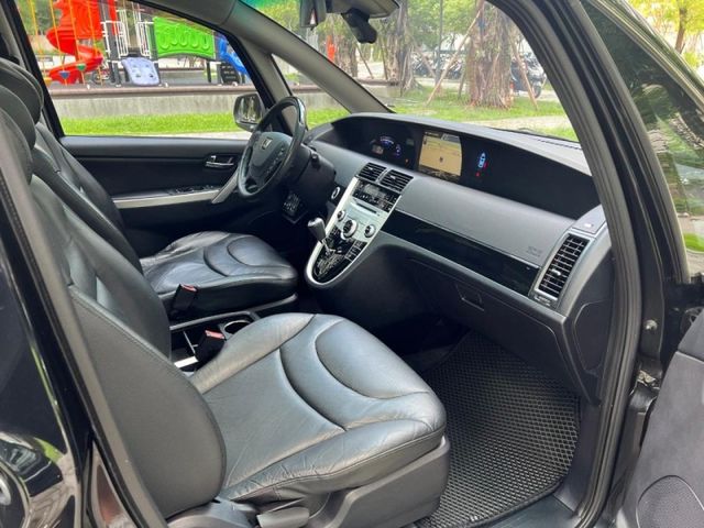 Luxgen  7 MPV  第12張相片