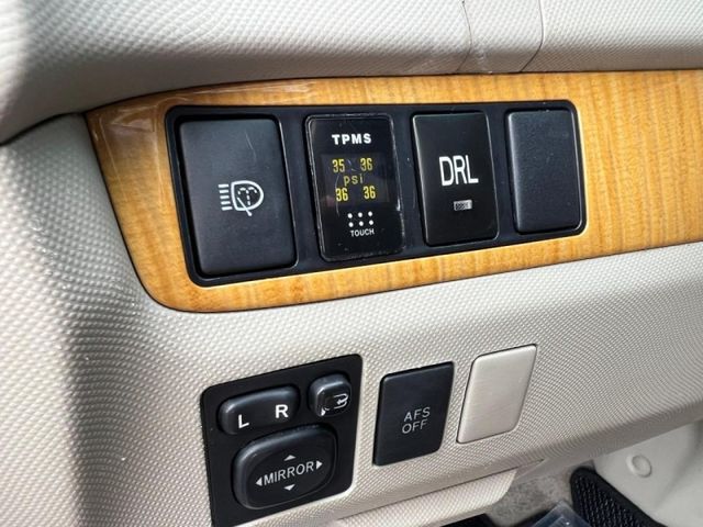 Toyota  Previa  第18張相片