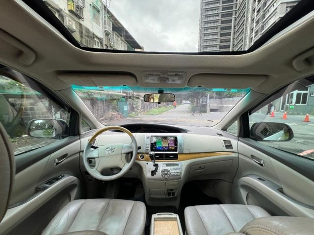 Toyota  Previa  第19張相片