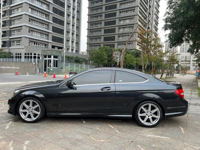 Mercedes-Benz/賓士   C-CLASS  C180  第4張相片