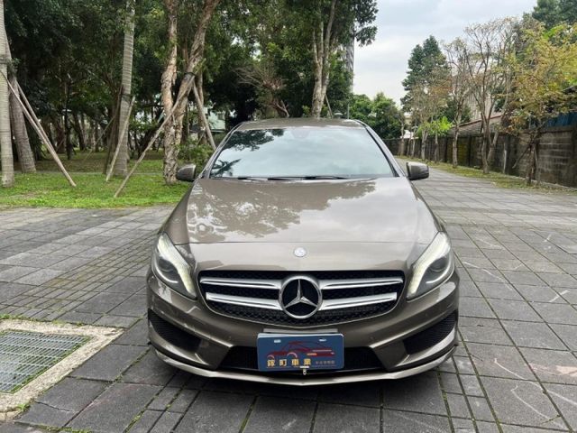 Mercedes-Benz/賓士   A-CLASS  A180  第2張相片
